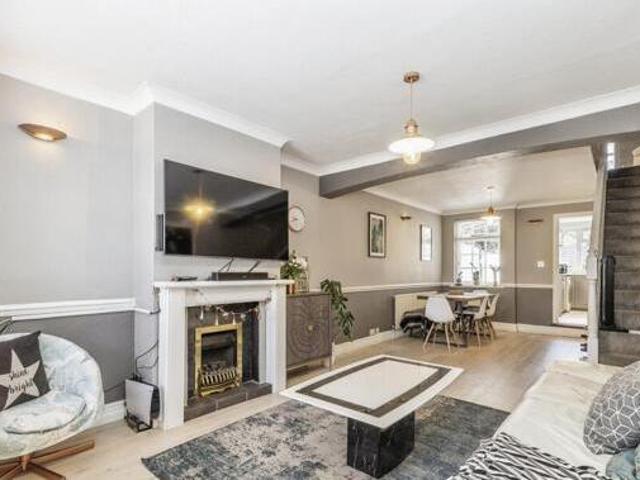 House for sale in Bushey