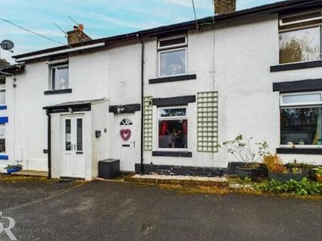 House for sale in Charlesworth, East Midlands