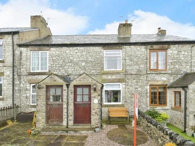 House for sale in Charlesworth, East Midlands