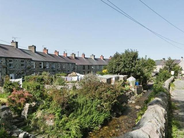 House for sale in Caernarfon