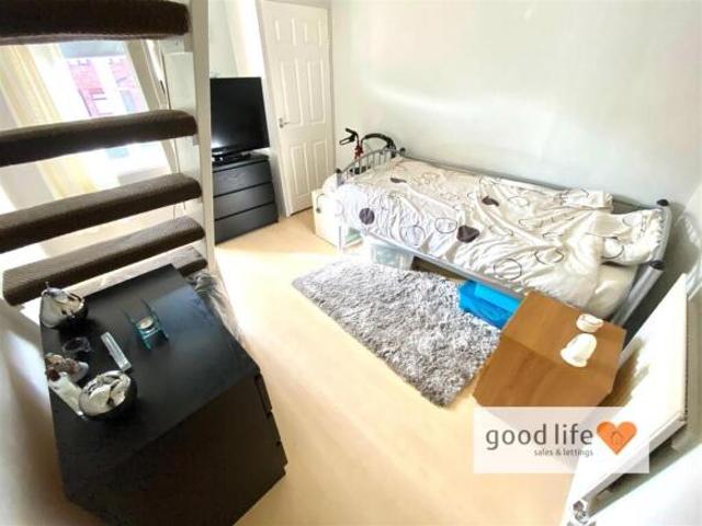 Cottage for sale in Hendon, Greater London