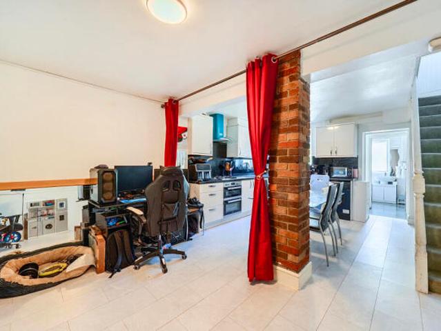 Cottage for sale in Swindon