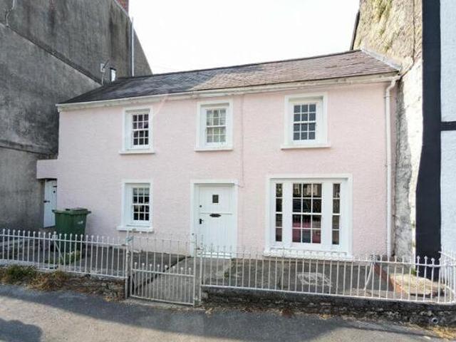 House for sale in Carmarthen, Wales