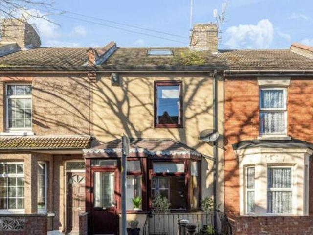 House for sale in Brompton, Chatham