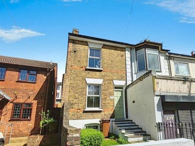 House for sale in Brompton, Chatham