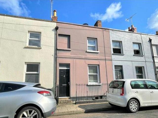 House for sale in Golden Valley, Gloucestershire