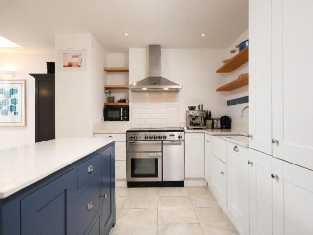 Cottage for sale
