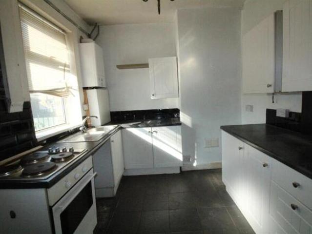 Cottage for sale in Low Moor, West Yorkshire
