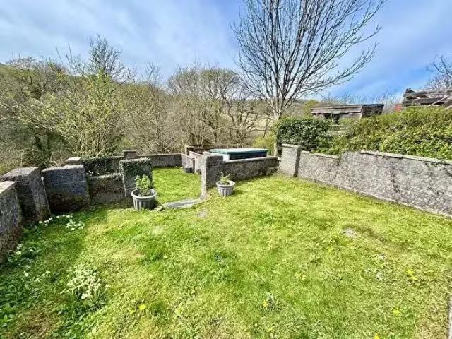 House for sale in Pontardawe, Clydach