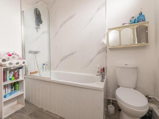 Cottage for sale in Harehills, West Yorkshire