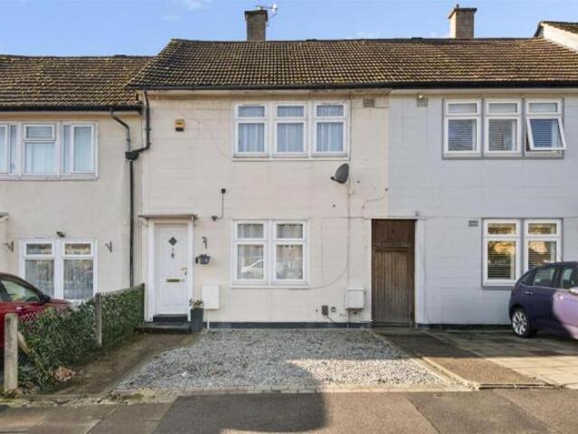 Cottage for sale in Harrow Weald, Greater London