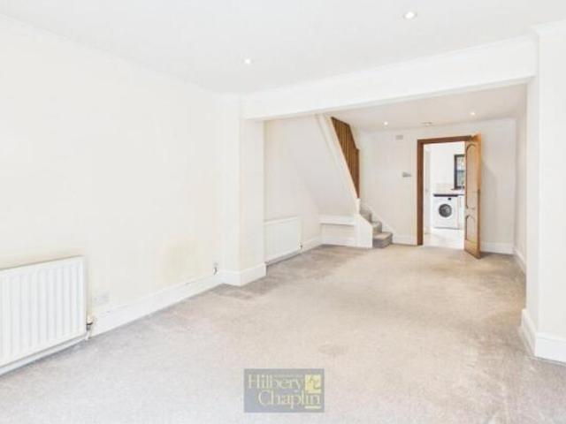 Cottage for sale in Navestock Side