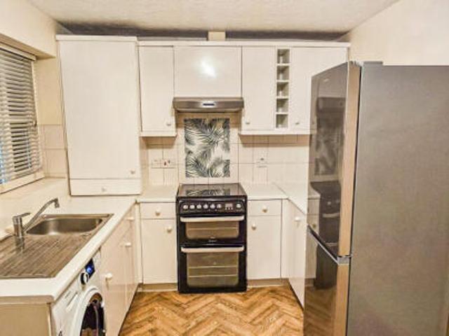 Cottage for sale in Silvertown, Greater London
