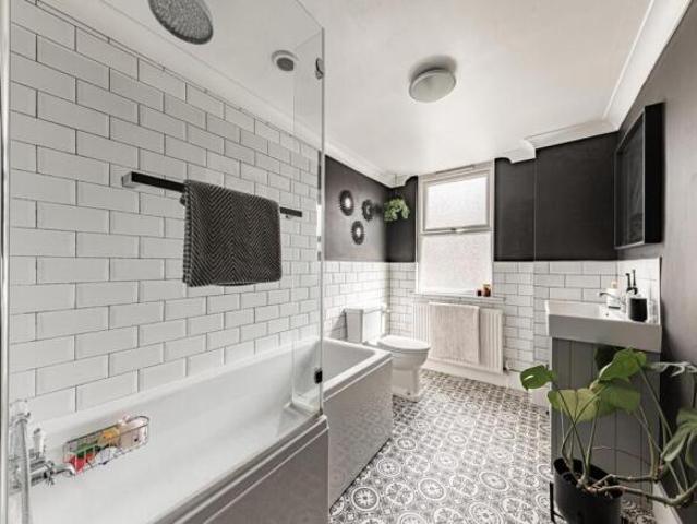 Cottage for sale in Oad Street, Kent