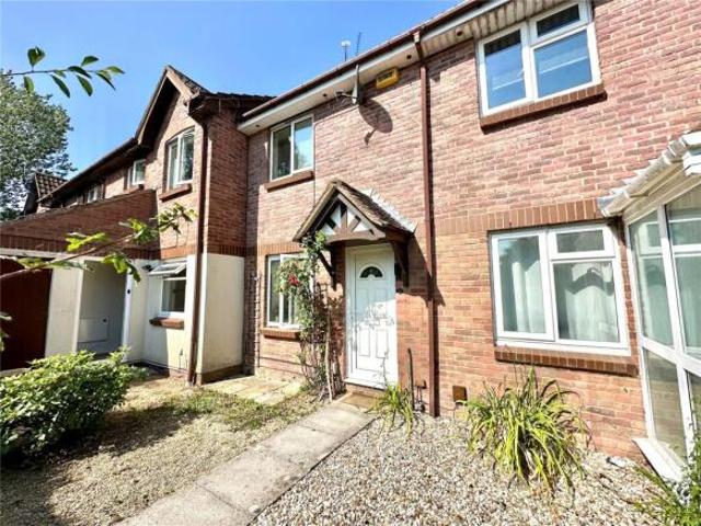 Cottage for sale in Swindon