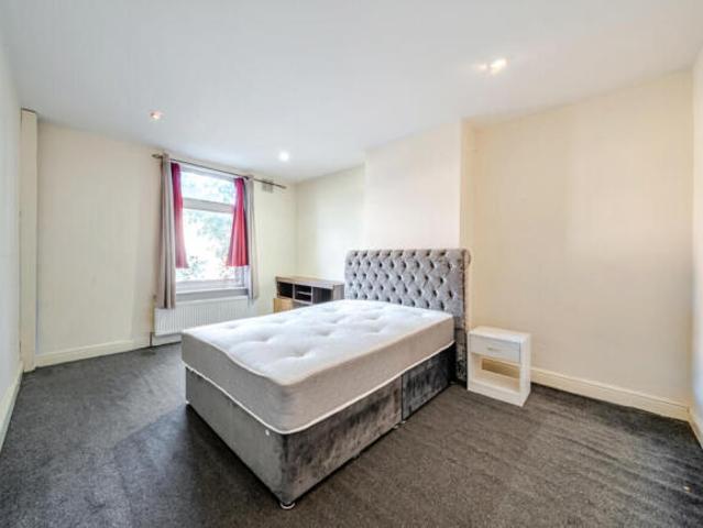 Cottage for sale in Harehills, West Yorkshire