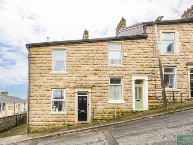 House for sale in Knowle Fold, Darwen