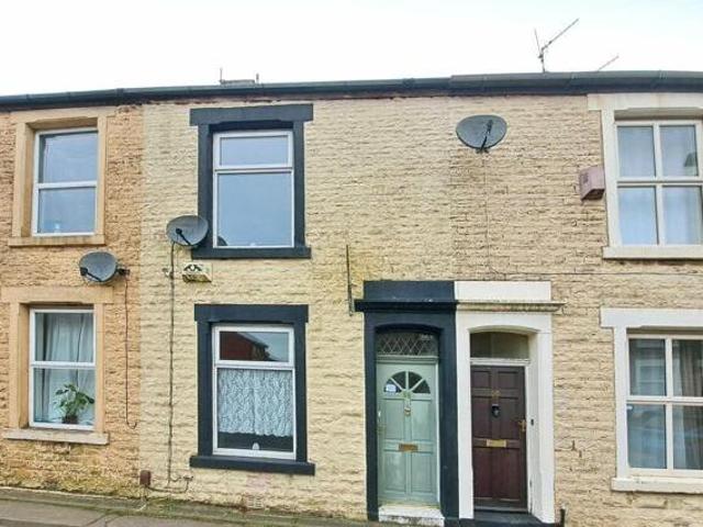 House for sale in Knowle Fold, Darwen