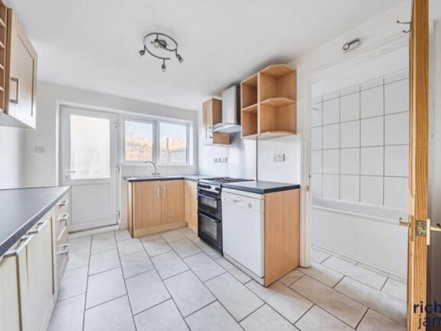 Cottage for sale in Dean Street, Maidstone