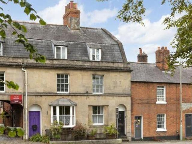 House for sale in Devizes, Wiltshire