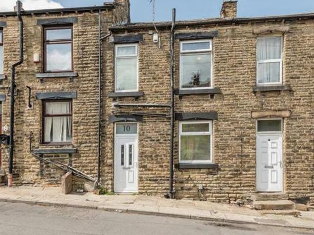House for sale in Dewsbury, West Yorkshire