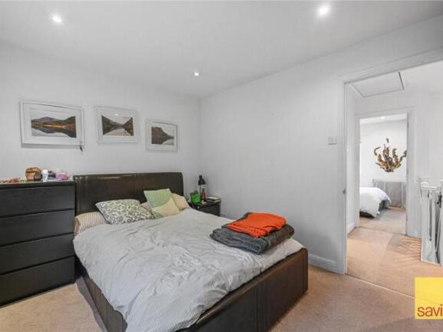 Cottage for sale in London Borough of Tower Hamlets, Greater London
