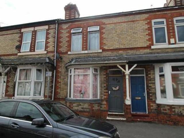 House for sale in Hyde Park, South Yorkshire