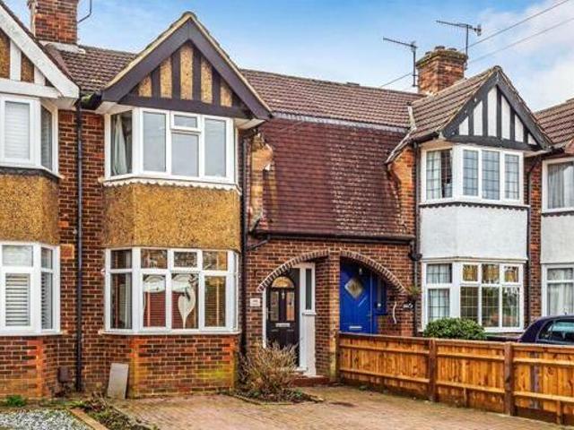 House for sale in Pachesham Park, Surrey