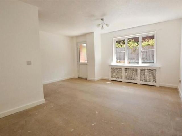 Cottage for sale in Mount Wise