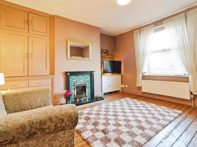 Cottage for sale in Yeadon, West Yorkshire