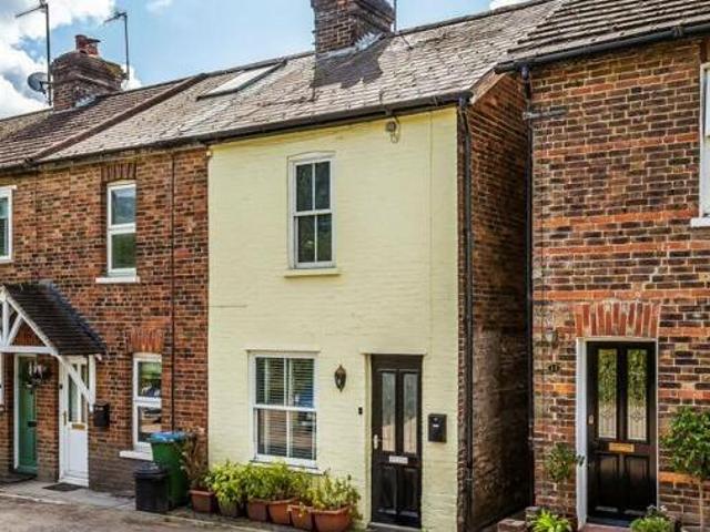 House for sale in The Butts, Kent