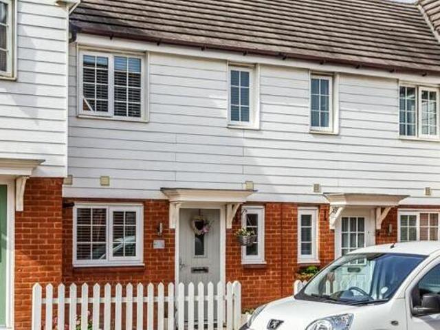House for sale in The Butts, Kent