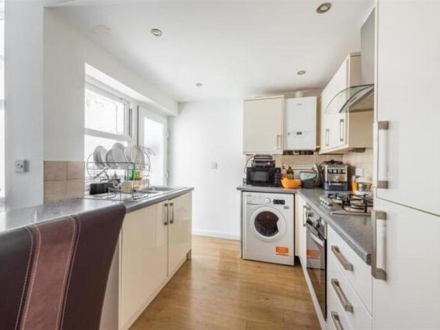 Cottage for sale in Queen's Park, Brighton