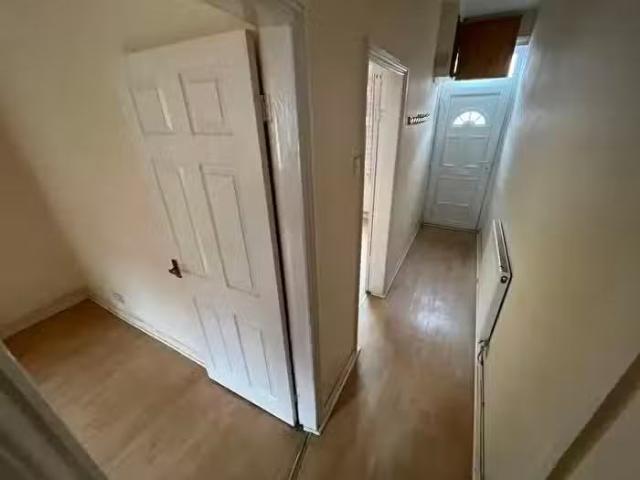 House for sale in Bowling Bank