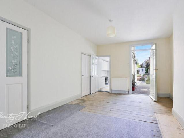 Cottage for sale in Royal Borough of Greenwich, Greater London