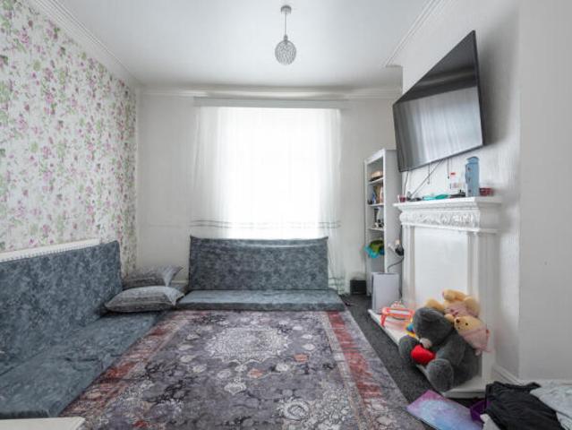 Cottage for sale in Hull, City Of Kingston Upon Hull