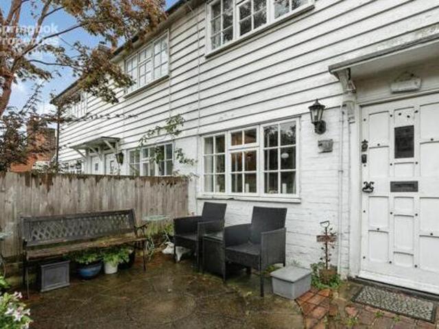 House for sale in Heathlands, East Sussex