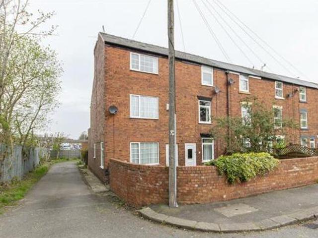 House for sale in Chesterfield, East Midlands