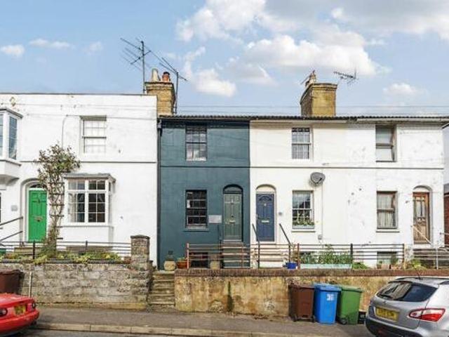 House for sale in Oad Street, Kent