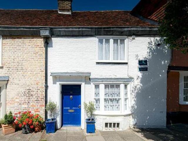 House for sale in Oad Street, Kent
