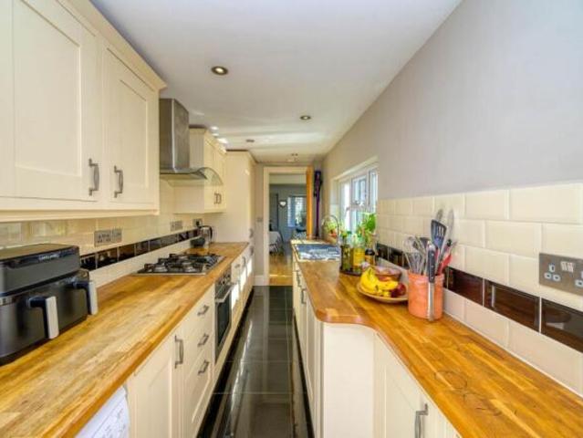 Cottage for sale in Reading