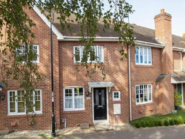 House for sale in Fleet, Hart
