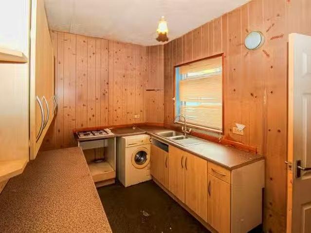 House for sale in Wrenthorpe