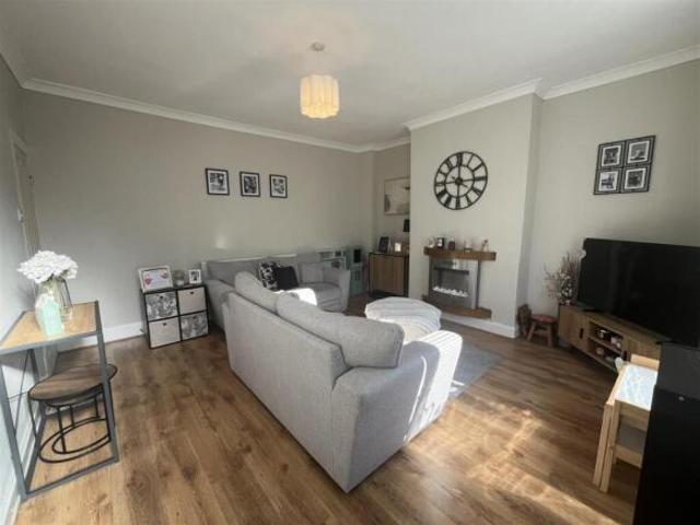 Cottage for sale in Low Moor, West Yorkshire