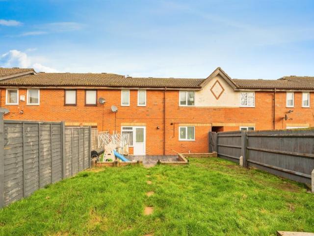 Terraced House for sale in Worcester
