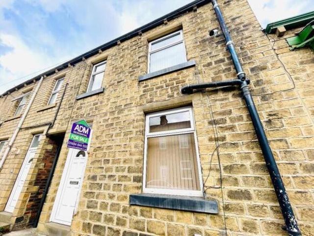 Cottage for sale in Milnsbridge, Kirklees