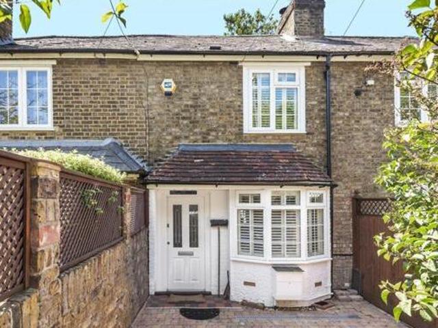 House for sale in Denham, Gerrards Cross and Chalfonts Community Board, Tatling End