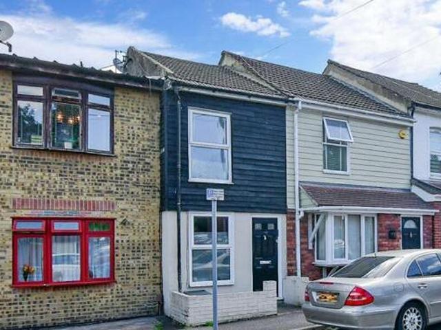 House for sale in Brompton, Gillingham