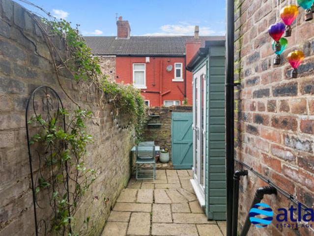 Cottage for sale in Calderstones