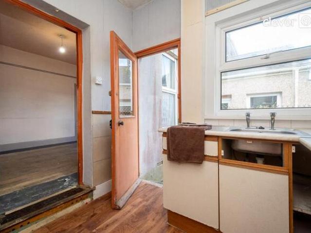 Cottage for sale in Mount Wise